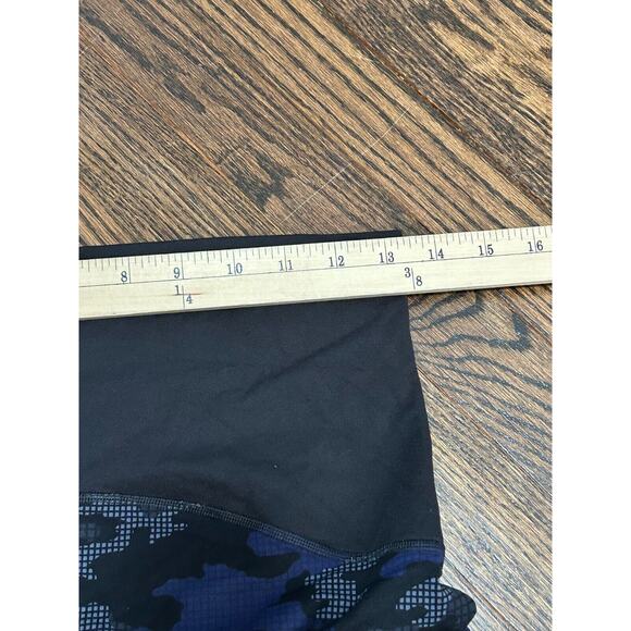 SPANX Active Compression High Waist Geo Camo Blue/Black Crop Leggings Size Large - Picture 7 of 8